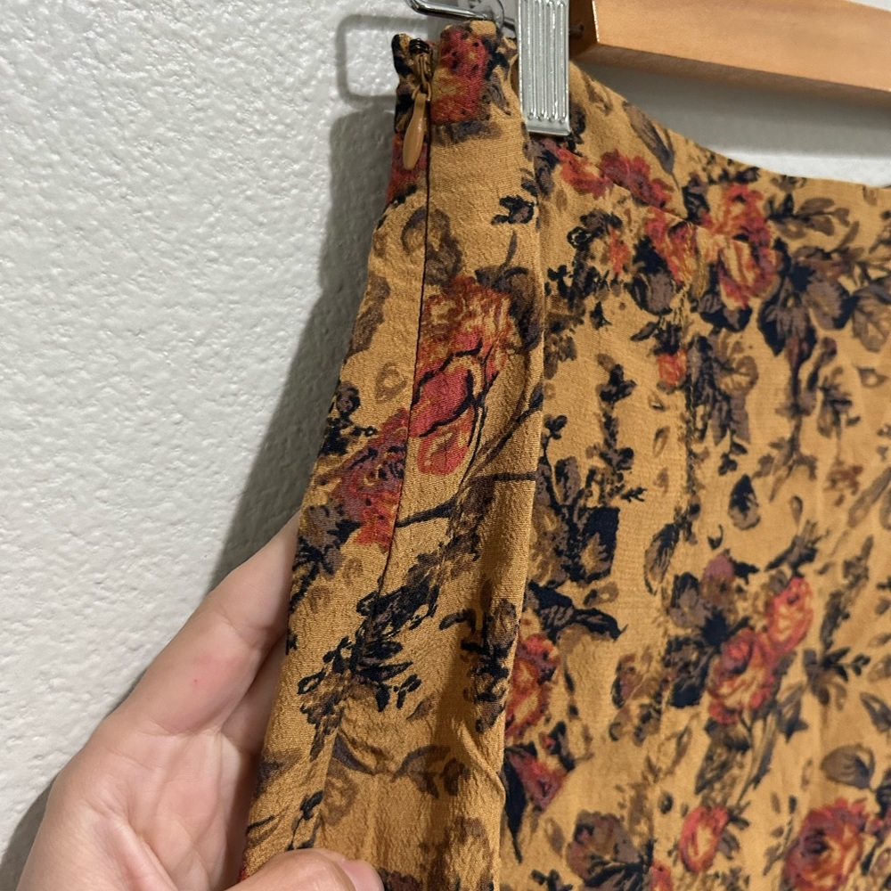 Urban Outfitters Cooperative mini floral Print Skirt - Picture 7 of 8